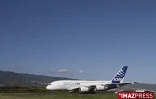 Mercredi 11 novembre 2009 - L'Airbus A380 atterrit pour la première fois à La Réunion