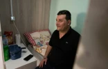 Harry Kajevic dans sa "chambre" illégale à Barcelone, le 22 février 2019 