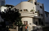 La maison Soskin, construite en 1933 par l'architecte Zeev Rechter, le 23 avril 2019 à Tel-Aviv, en Israël