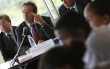 Vendredi 20 Novembre 2009

Le ministre de l'éducation nationale Luc Chatel au lycée de Bellepierre