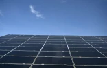 Des panneaux photovoltaïques au parc de La Fito de Manosque, dans les Alpes-de-Haute-Provence, le 5 avril 2024