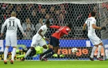 Eder, buteur de la tête pour Lille avant de se blesser face à Caen au stade Pierre-Mauroy, le 29 novembre 2016