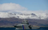 Un navire de la garde côtière islandaise patrouille près de Reyjkjavik, où s'ouvre le sommet du Conseil de l'Europe, le 15 mai 2023