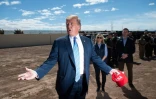 Donald Trump devant un tronçon du mur frontalier avec le Mexique, dans la ville californienne de Calexico, le 5 avril 2019
