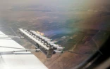 Des fusées de sel hygroscopique (attirant l’eau) lors de leur largage au cours d’une opération d’ensemencement des nuages menée par le Centre national de météorologie des Émirats arabes unis dans la région du Turkistan, dans le sud du Kazakhstan, le 10 juillet 2026