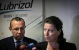 La ministre de la Santé Agnès Buzyn le 27 septembre 2019 à l'unité de sécurité de Lubrizol, à Petit-Quevilly près de Rouen