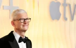 Le PDG d'Apple, Tim Cook, lors des Emmy Awards d'Apple TV+ à West Hollywood, en Californie, le 14 septembre 2025