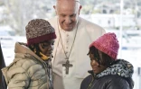 Visite du pape François dans le centre d'accueil et d'identification de Mytilene sur l'île grecque de Lesbos, le 5 décembre 2021