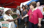 Dimanche 14 Février 2010

Martine Aubry au marché forain du Chaudron