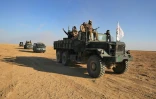 Les forces irakiennes, appuyées par les forces paramilitaires du Hachd al-Chaabi, avancent dans la province de Salaheddine, après avoir quitté la ville de Baiji, le 24 novembre 2017
