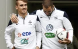 Antoine Griezmann et Karim Benzema en équipe de France le 5 septembre 2014 avant un entraînement au Stade de France