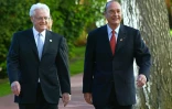 Le président Jacques Chirac (D) et le Premier ministre Lionel Jospin se rendent au Palais des congrès de Catalogne, le 15 mars 2002, pour l'ouverture du Conseil européen à Barcelone