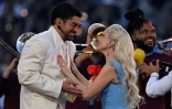 Bad Bunny et Lady Gaga pendant la mi-temps du Super Bowl, le 8 février 2026 à Santa Clara, en Californie