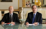 Le président du Conseil constitutionnel Jean-Louis Debré (d) et l'ex-président français Valéry Giscard d'Estaing le 20 mai 2010 au conseil à Paris