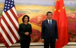 La secrétaire américaine au Commerce, Gina Raimondo et le vice-Premier ministre chinois He Lifeng, le 29 août 2023 à Pékin