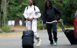 Les milieux de terrain de l'équipe de France Kadidatou Diani et Oriane Jean-Francois à leur arrivée à Clairefontaine, le 20 juin 2023