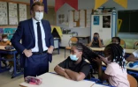 Emmanuel Macron en visite dans une école maternelle à Marseille, le 2 septembre 2021