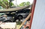 Les dégâts provoqués par le passage du cyclone Garance à Sainte-Anne sur l'île de La Réunion, le 1er mars 2025