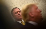 Le chef de la diplomatie américaine Mike Pompeo avec le président américain Donald Trump dans le Bureau ovale 
