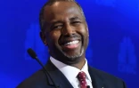 Ben Carson lors d'un débat TV entre les candidats à la primaire républicaine le 28 octobre 2015 à Boulder au Colorado 
