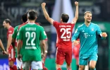 Thomas Müller exulte après le 8e titre de champion d'Allemagne consécutif remporté par le Bayern, le 16 juin 2020 à Brême