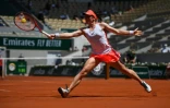 La Slovène Tamara Zidansek lors du quart de finale du tournoi de tennis de Roland-Garros contre l'Espagnole Paula Badosa le 8 juin 2021, à Paris.