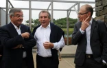 (de G à D) Michel Mercier, François Bayrou et le président de l'Union Syndicale des Magistrats Christophe Regnard, à Guidel (Morbihan) le 29 septembre 2013