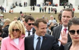 Emmanuel Macron et son épouse Brigitte après leur visite du Lincoln Memorial, à Washington le 23 avril 2018