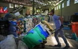 Une unité de recyclage de sacs en plastique, à Rio de Janeiro, au Brésil, le 21 mai 2019