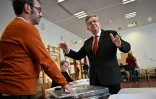 Le fondateur de La France insoumise Jean-Luc Mélenchon vote lors des élections européennes, le 9 juin 2024 à Paris