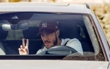 L'attaquant belge du Real Madrid Eden Hazard à son arrivée au centre d'entraînement du club à Valdebebas, près de la capitale, le 6 mai 2020