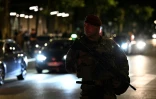 Périmètre de sécurité devant la gare de l'Est après l'agression au couteau d'un militaire de l'opération sentinelle, le 15 juillet 2024 à Paris