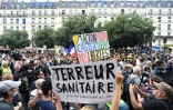 Des manifestants contre le pass sanitaire à Paris, le 31 juillet 2021