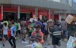 Image tirée d'une vidéo AFPTV montrant des scènes de pillages à Port Moresby, le 10 janvier 2024 en Papouasie-Nouvelle-Guinée
