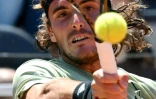 Le Grec Stefanos Tsitsipas contre le Russe Karen Khachanov en 8e de finale du tournoi de Rome, le 12 mai 2022
