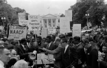 Militants pour l'égalité des droits de Noirs devant la Maison Blanche (Washington, 1963) - AFP