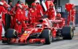 Le pilote allemand Sébastien Vettel en arrêt au stand Ferrari lors du GP du Japon de F1, le 7 octobre 2018 sur le circuit de Suzuka