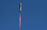 Une fusée New Shepard de Blue Origin décolle du site de lancement de Van Horn, le 31 mars 2022 au Texas