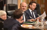 Le commissaire européen aux Affaires économiques, Pierre Moscovici (c) à Bruxelles, le 20 mai