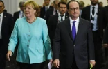 Le président François Hollande (D) avec la chancelière allemande Angela Merkel (G) à Bratislava le 16 septembre 2016