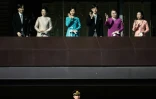 (g-d) Le prince héritier Akishino, la princesse héritière Kiko, la princesse Kako, le prince Hisahito, la princesse Nobuko et la princesse Akiko lors de la cérémonie traditionnelle de vœux du Nouvel An de la famille impériale, le 2 janvier 2026 à Tokyo