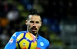 Le milieu de terrain de Naples Marek Hamsik buteur lors du match à Cagliari le 26 février 2018
