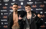 Les membres du groupe italien Mahmood (g) et Blanco arrivent à la cérémonie d'ouverture de l'Eurovision à Turin, en Italie, le 8 mai 2022
