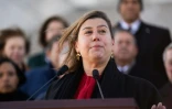 La sénatrice démocrate Elissa Slotkin lors d'une conférence de presse des démocrates devant le Capitole de Washington, le 9 janvier 2025