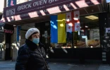Un magasin aux couleurs de l'Ukraine, le 11 mars 2022 dans le quartier de "Little Odessa" Ă Brighton Beach, au sud de Brooklyn