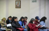 Des catholiques ultra-conservateurs de Colombie écoutent Rafael Arango, le 2 septembre 2017 au siège de la Corporation Bethléem Maison Fraternelle, dans le nord-ouest de Bogota