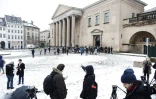 Des journalistes devant le tribunal de Copenhague avant l'ouverture du procès de Peter Madsen, le 8 mars 2018
