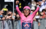 La joie du Colombien Egan Bernal, vainqueur du Tour d'Italie, à l'issue de la 21e et dernière étape, un contre-la-montre disputé entre Senago et Milan, le 30 mai 2021