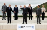 Les dirigeants des pays du G7 posent pour la "photo de famille" Ă l'ouverture du sommet de Carbis Bay, en Cornouailles anglaises, le 11 juin 2021