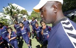 Lundi 10 Mai 2010

De jeunes footballeurs sous l'?il de Laurent Roussey